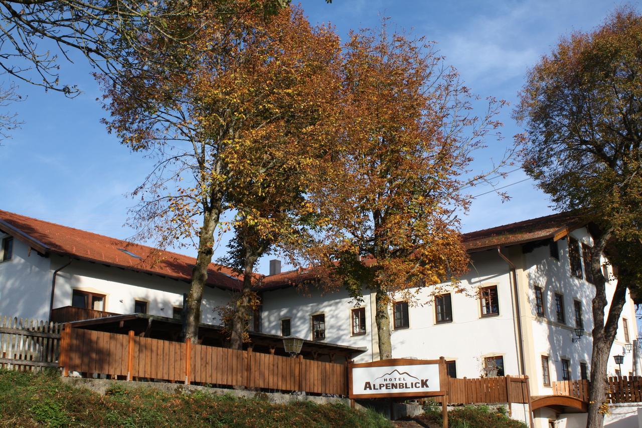 Hotel Alpenblick Riedering 외부 사진