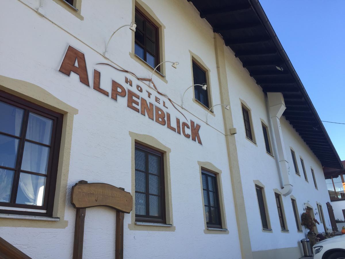 Hotel Alpenblick Riedering 외부 사진