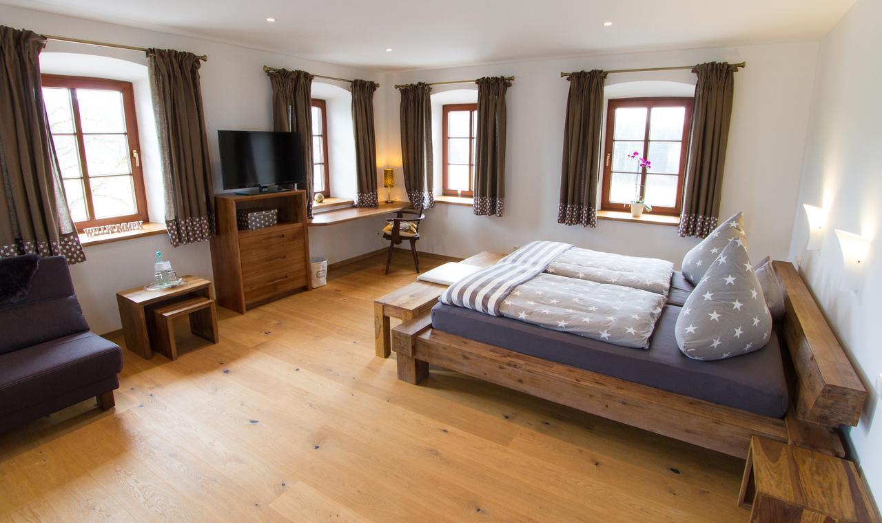 Hotel Alpenblick Riedering 외부 사진