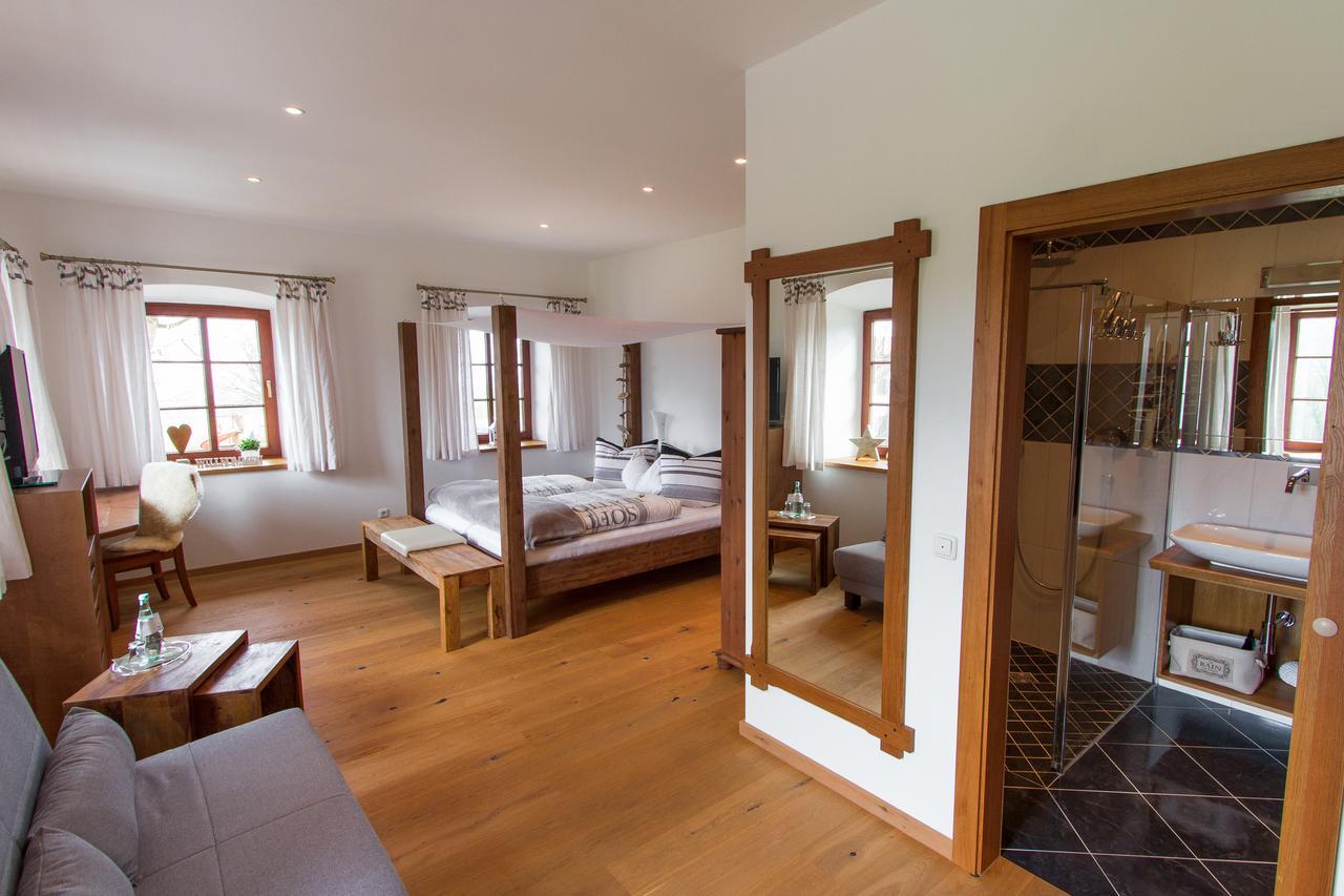 Hotel Alpenblick Riedering 외부 사진