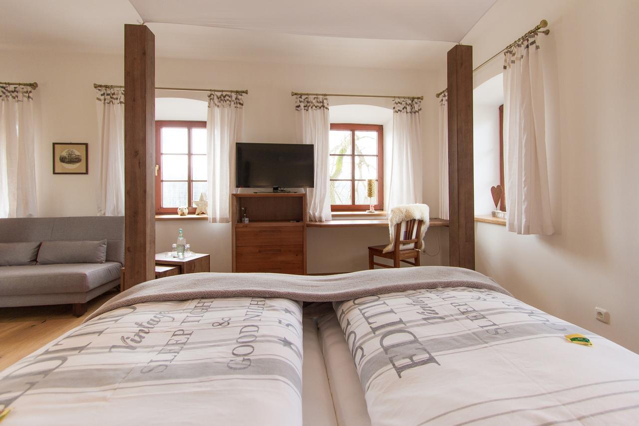 Hotel Alpenblick Riedering 외부 사진