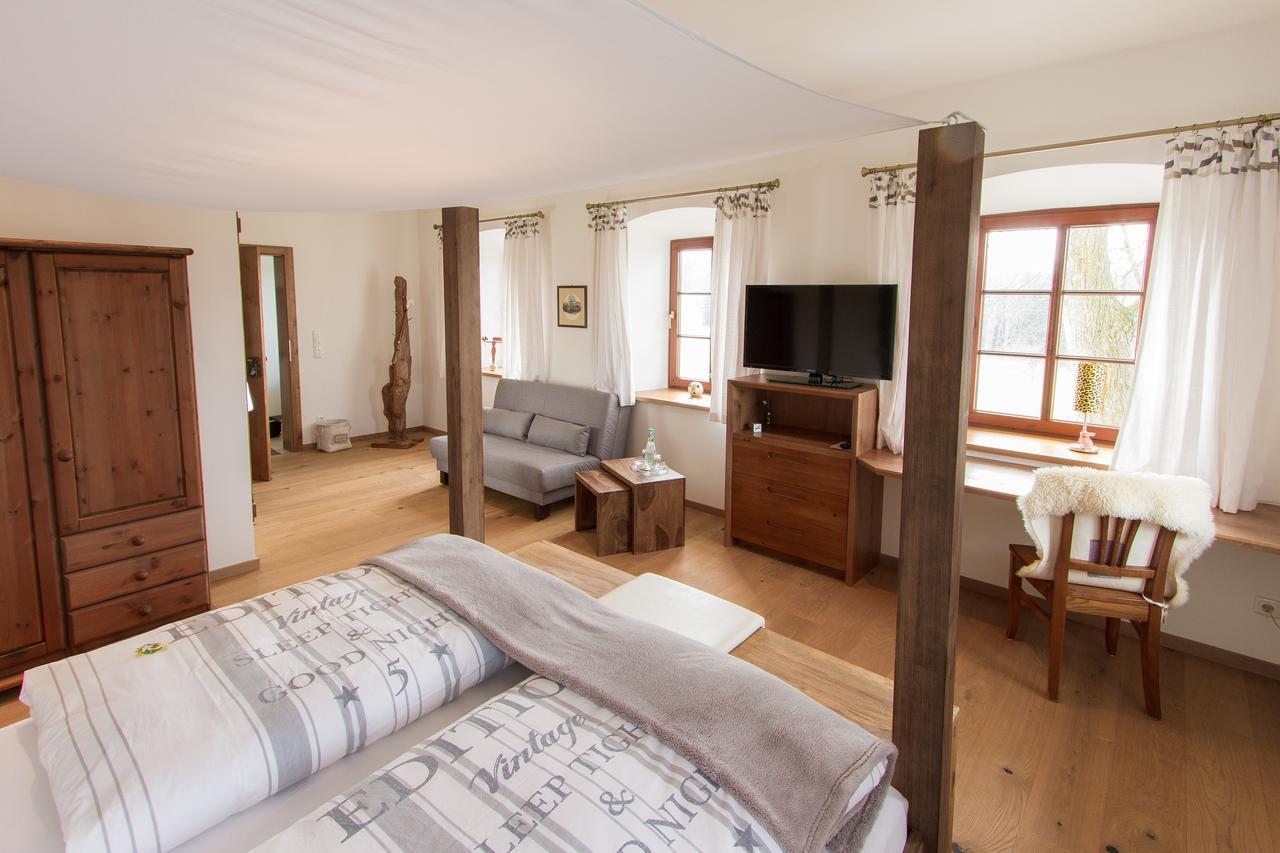 Hotel Alpenblick Riedering 외부 사진